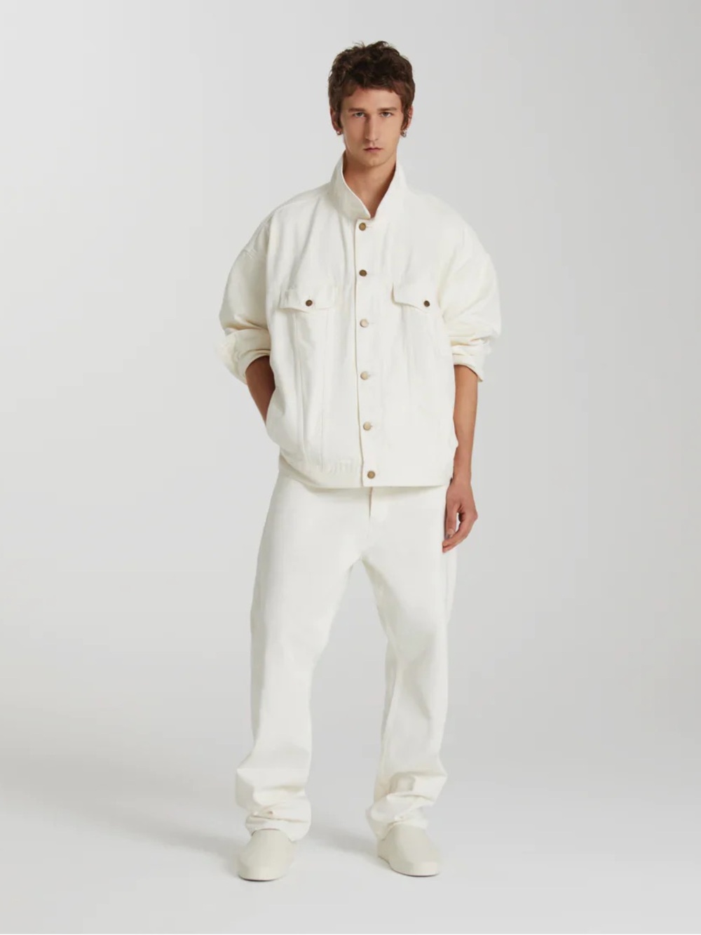 Fear of God ESSENTIALS Relaxed 5-Pocket Jean in Cloud Dance Off White size 30